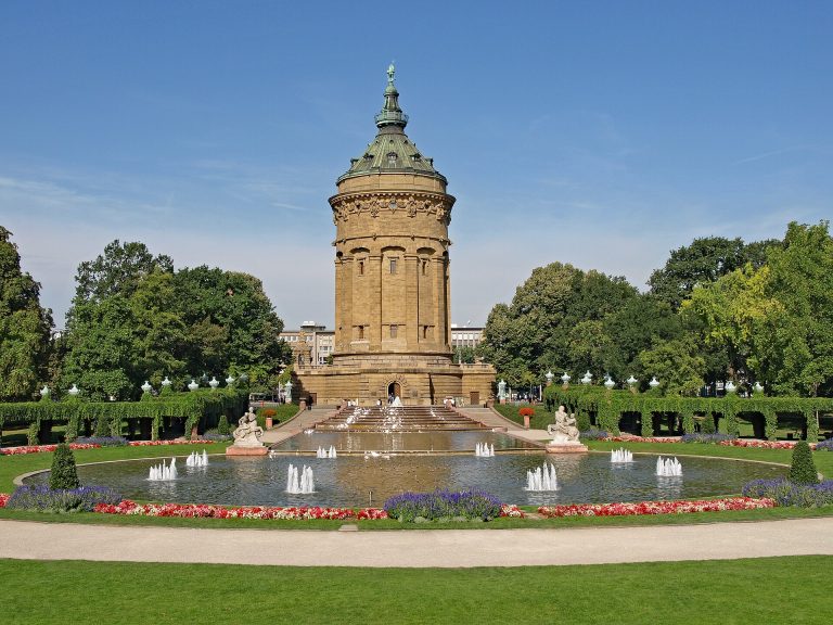 Mannheimer Wasserturm – Standort unserer Orthopädie-Praxis